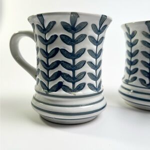 Vintage Japan Coffee Mugs Leaf Design - Set of Four